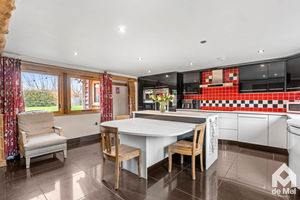 Photo 17- click for photo gallery